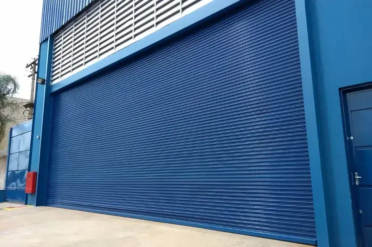 Porta de Enrolar Automática MM Portas - Alta Performance